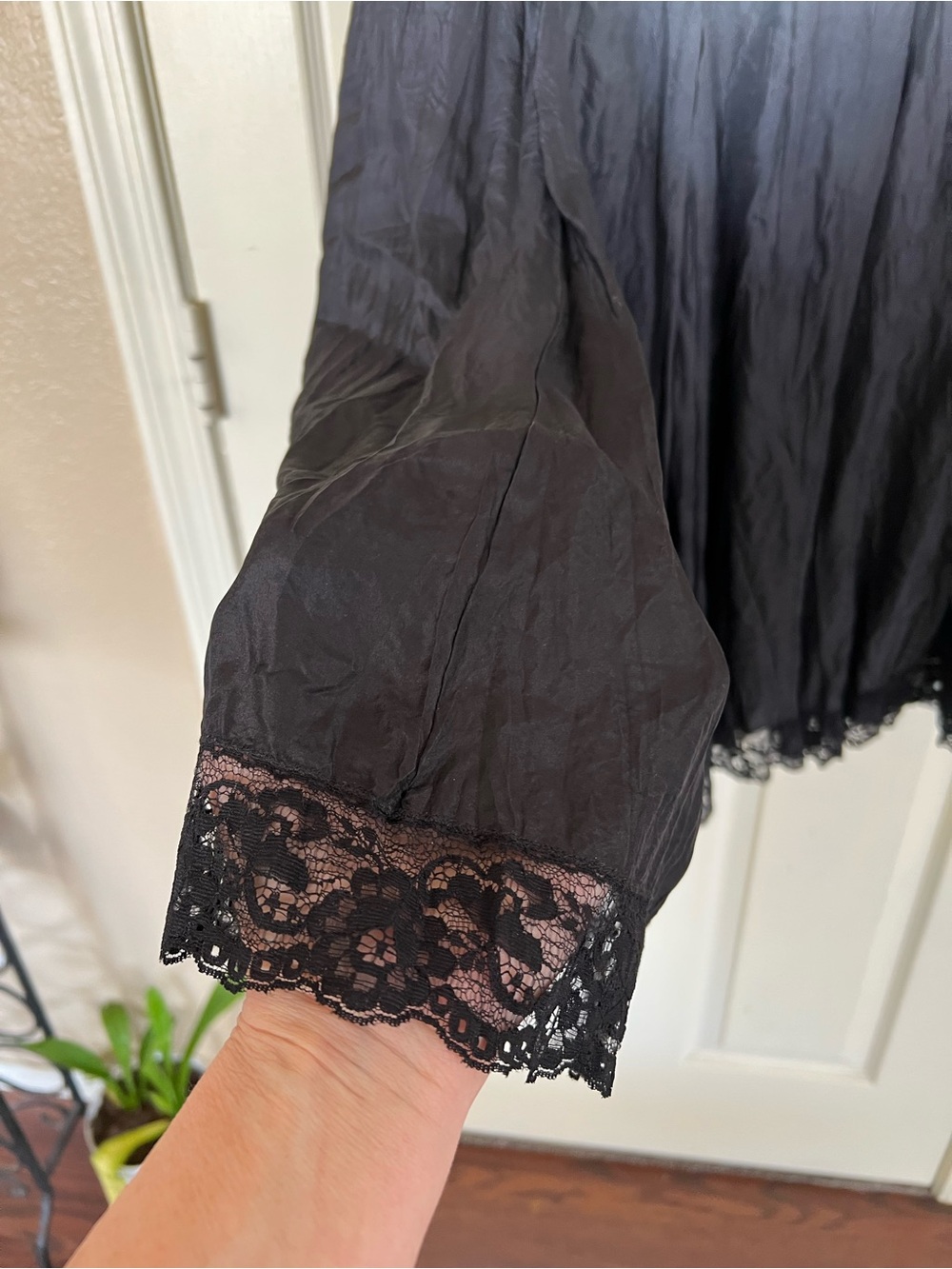 Karen Kane Petites M 100% Silk Ombré Lace Trim Maxi Skirt - Picture 6 of 9